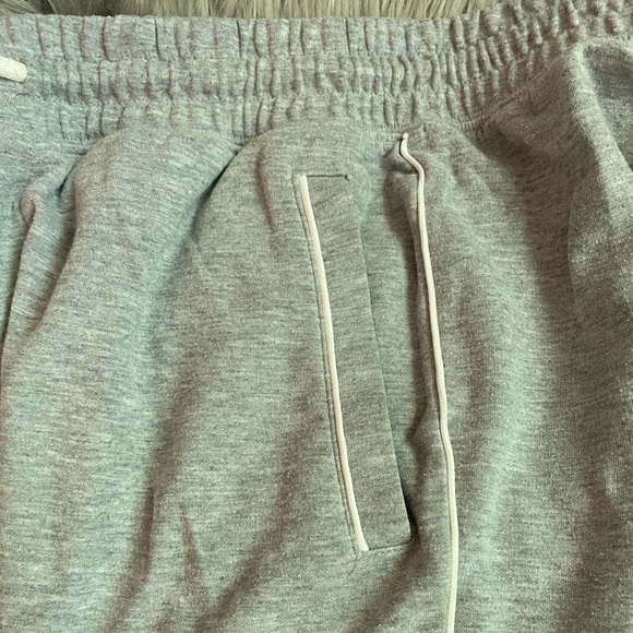 Gray joggers - Picture 2 of 3